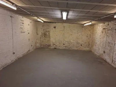 Gewerbeimmobilie mieten in Wien – 92 m², € 365 – Bild 1 von 6