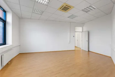 3-Zimmer-Gewerbeimmobilie mieten in Wiener Neustadt Land – 91,88 m², € 1.153 – Bild 11 von 12