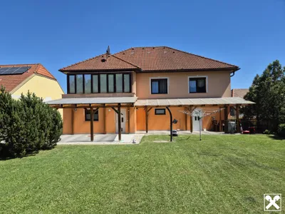 6-Zimmer-Haus kaufen in Hollabrunn – 123 m², € 329.000 – Bild 3 von 17