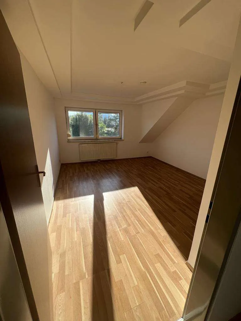 Moderne 4-Zimmer-Wohnung in Villach-Lind - 80 m², hell & zentral! - Ansicht 3
