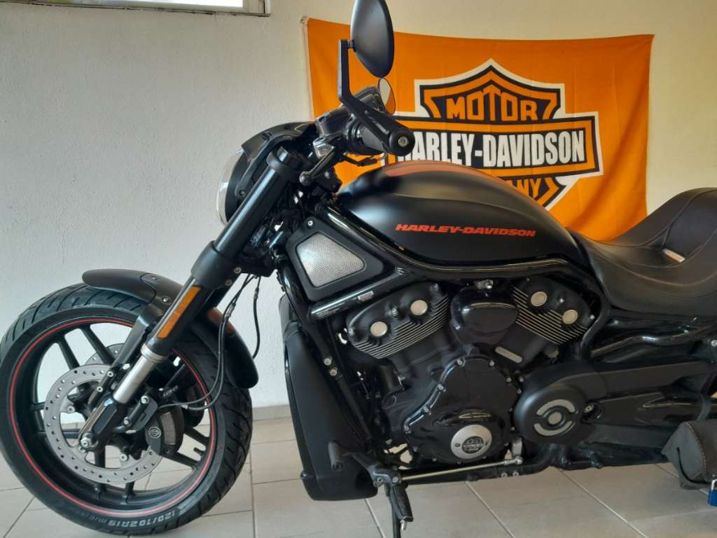 Harley-Davidson V-Rod Night Rod Special Tourer