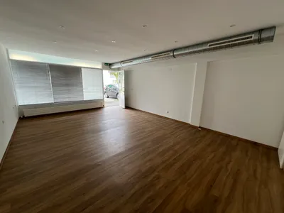 Gewerbeimmobilie mieten in Gmunden – 46 m², € 590 – Bild 4 von 8