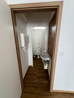 Gewerbeimmobilie mieten in Gmunden – 46 m², € 590 – Bild 5 von 8