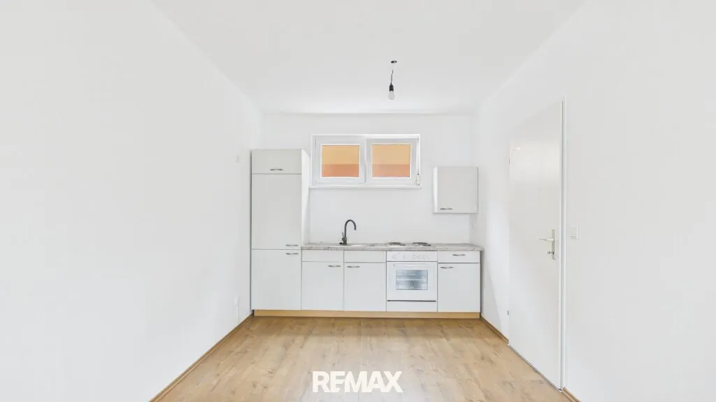 Modernes Reihenhaus mit kleinem Garten, 2 Garagenplätzen und übernehmbarer Wohnbauförderung - Ansicht 3