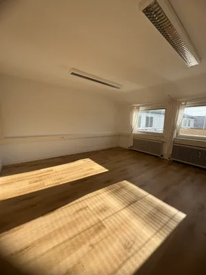1-Zimmer-Gewerbeimmobilie mieten in Linz Land – 30 m², € 374 – Bild 9 von 13