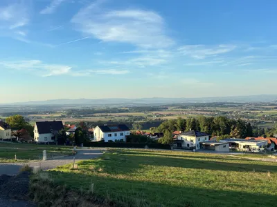 Grundstück kaufen in Amstetten – 821 m², € 107.000 – Bild 3 von 4