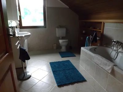 8-Zimmer-Haus kaufen in Amstetten – 350 m², € 590.000 – Bild 3 von 17