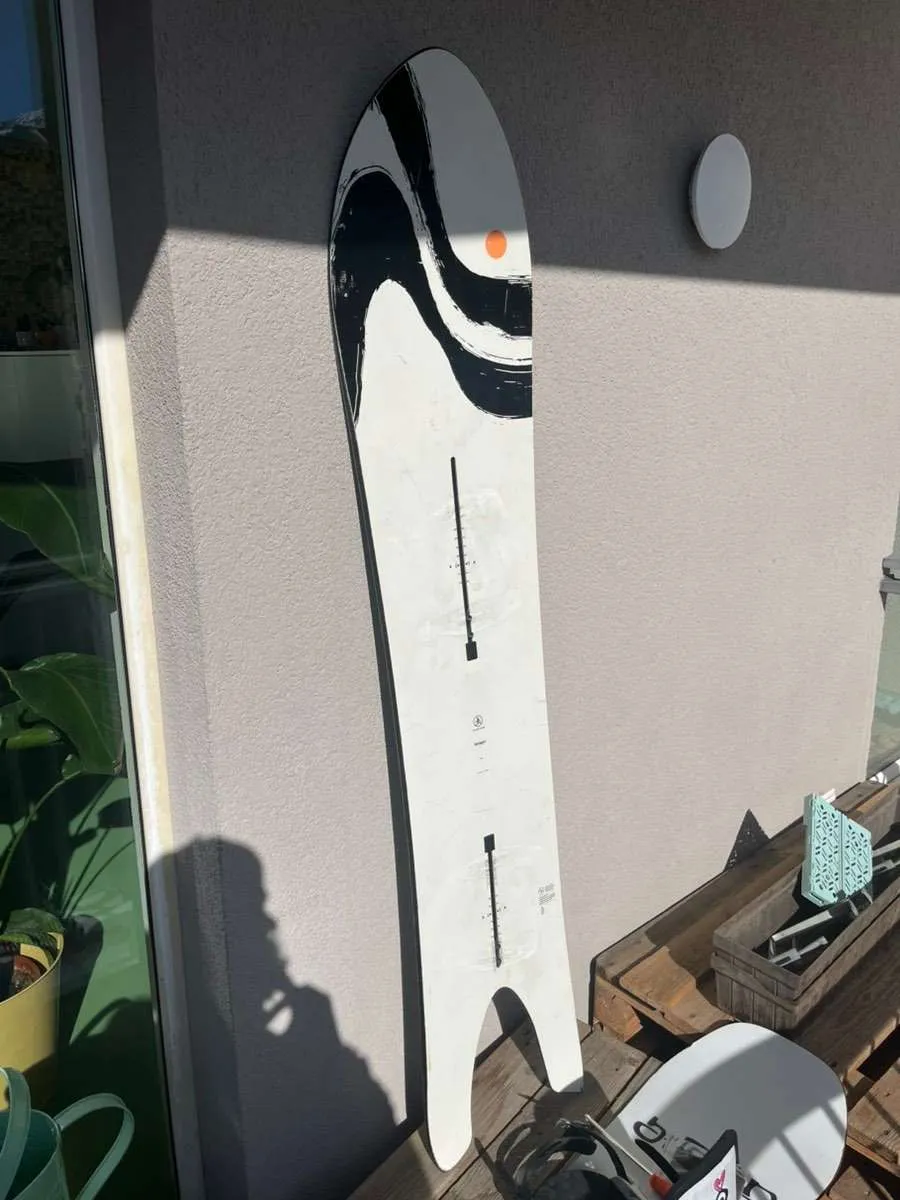 burton forager snowboard Instigator PurePop Camber 2026  Shoreline Tahoe durable glide across a full season of terrain Burton Forager 155 Snowboard Carver