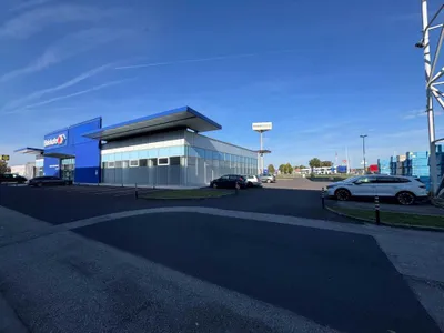 Gewerbeimmobilie mieten in Linz Land – 710 m², € 10.047 – Bild 3 von 16