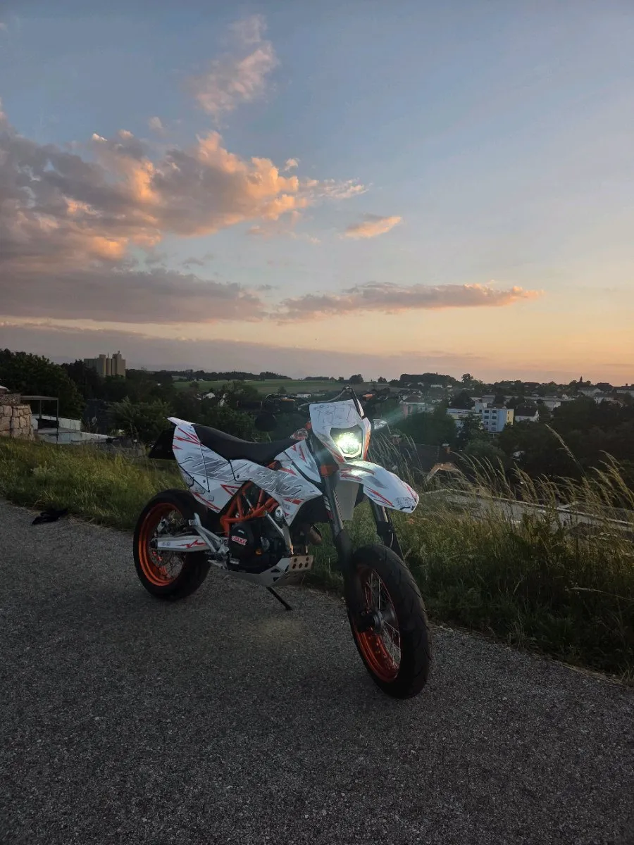 KTM 690
