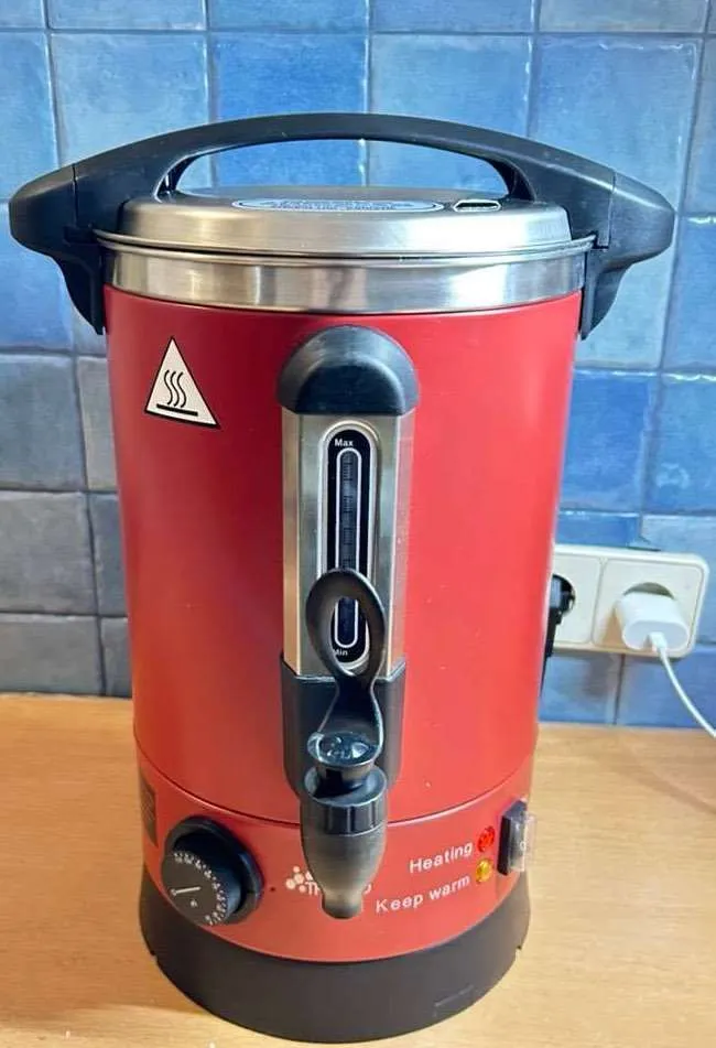Glühwein Kocher, € 60,- (8020 Eggenberg)