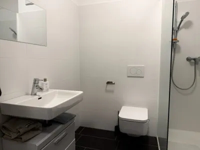 2-Zimmer-Gewerbeimmobilie mieten in Linz – 43 m², € 628 – Bild 11 von 15