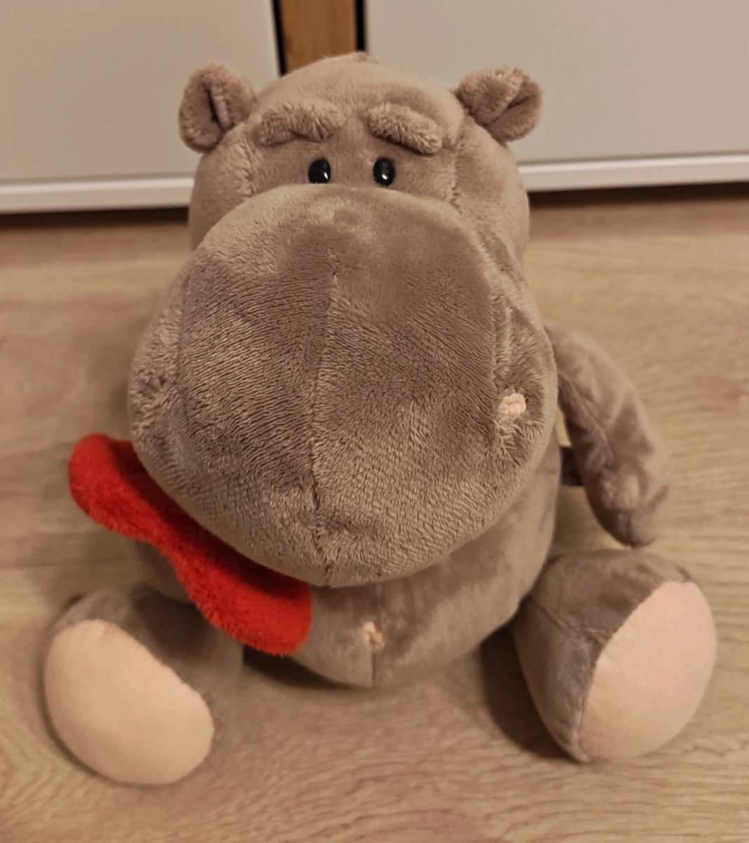 NEUWERTIG! Nici Nilpferd mit Herz
