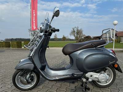 Vespa Primavera 50 4T Touring Version