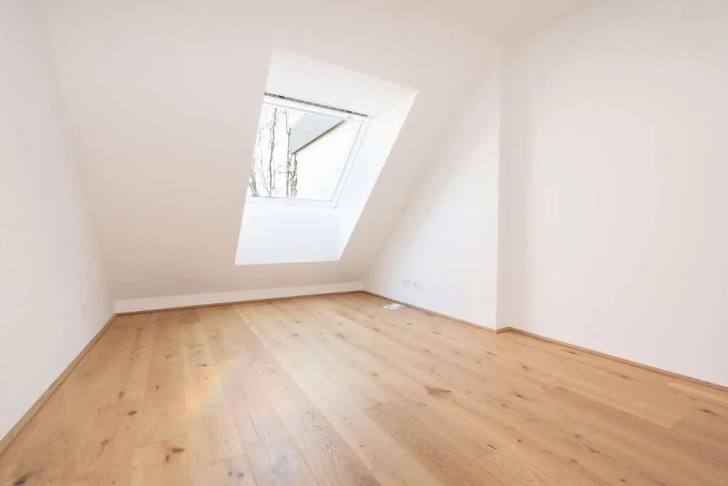 ERSTBEZUG: GROSSZÜGIGE 3-ZIMMER-WOHNUNG MIT 2 BÄDERN (1X BAD EN SUITE) UND 2 TERRASSEN - Ansicht 3