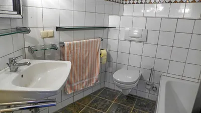 2-Zimmer-Wohnung mieten in Vöcklabruck – 43 m², € 635 – Bild 6 von 7