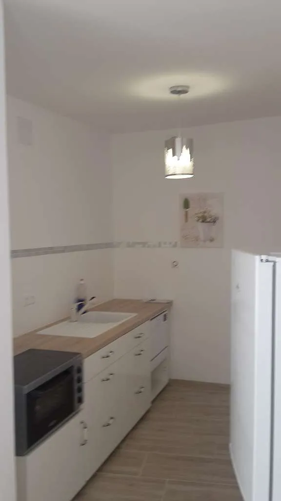 STUDENTEN-INNEN-WOHNUNG 58 m² komplett möbliert – pohled 3