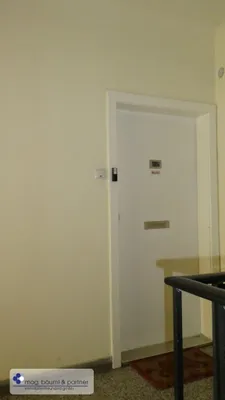 Ruhige , angenehm kühle Wohnung in der Ferrogasse – Bild 2