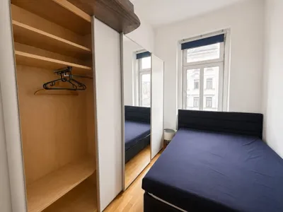 Charmante 2-Zimmer Altbauwohnung mit Einbauküche in 1140 Wien - 32,85m² - 750EUR Miete – Bild 3