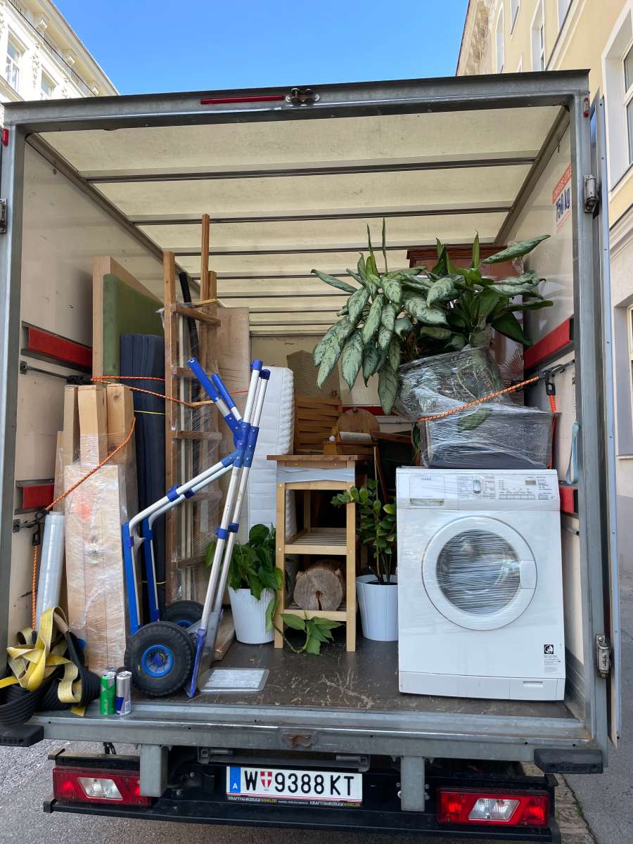 Günstige Umzug, Übersiedlung, Möbeltransport, Entrümpelung, Klavier Transport, Flügel Transport, Tresor Transport, Lastentaxi 20m3