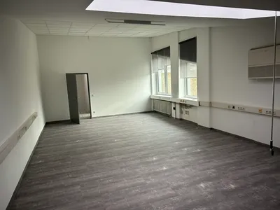 Immobilie mieten in Linz Land – 1 074 m², € 7 – Bild 7 von 8