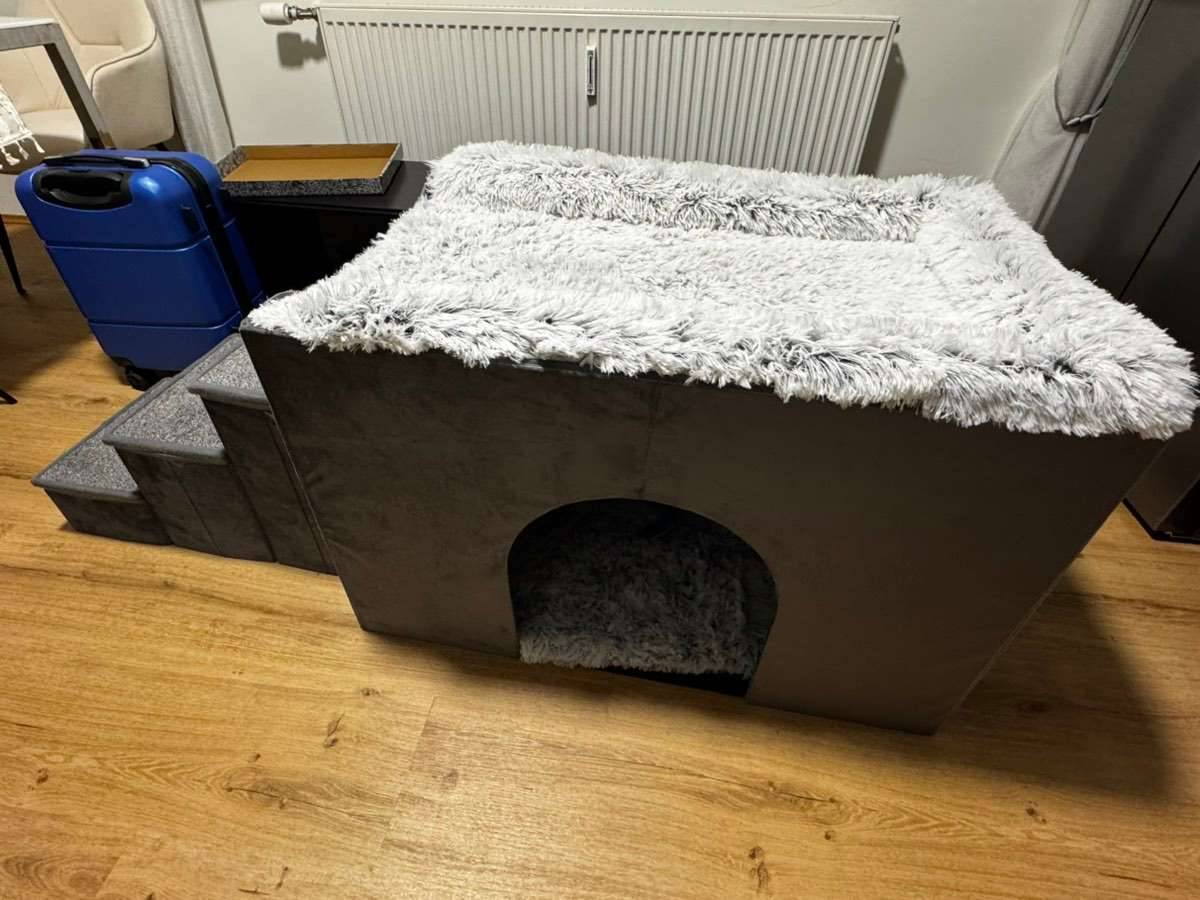 Hundebett Hundehhle mit Treppe,  90,- (4020 Linz) - willhaben