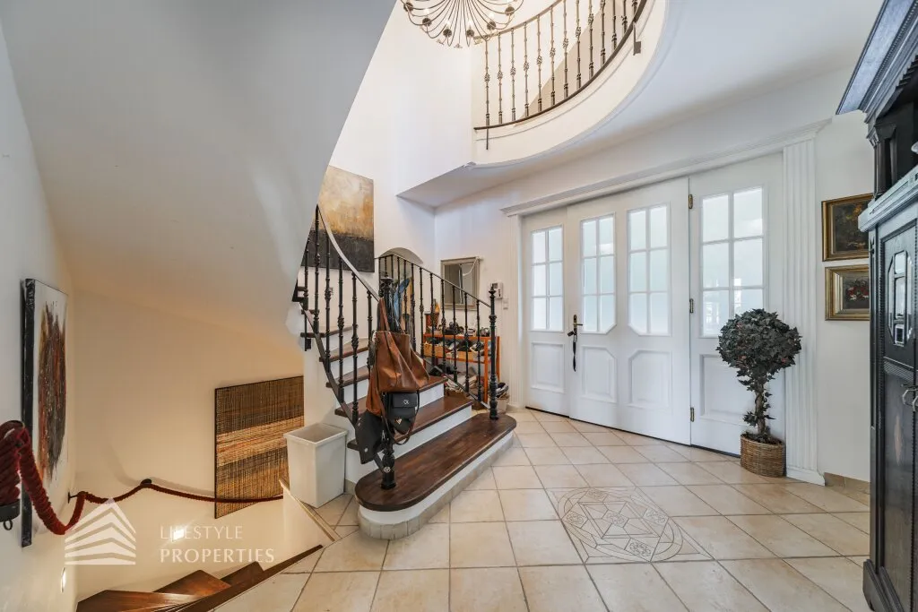 Wunderschöne Villa mit Pool und weitläufigem Grundstück, Nähe Pressbaum - Widok 3