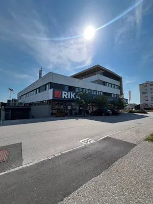 Gewerbeimmobilie mieten in Linz Land – 260 m², € 4.885