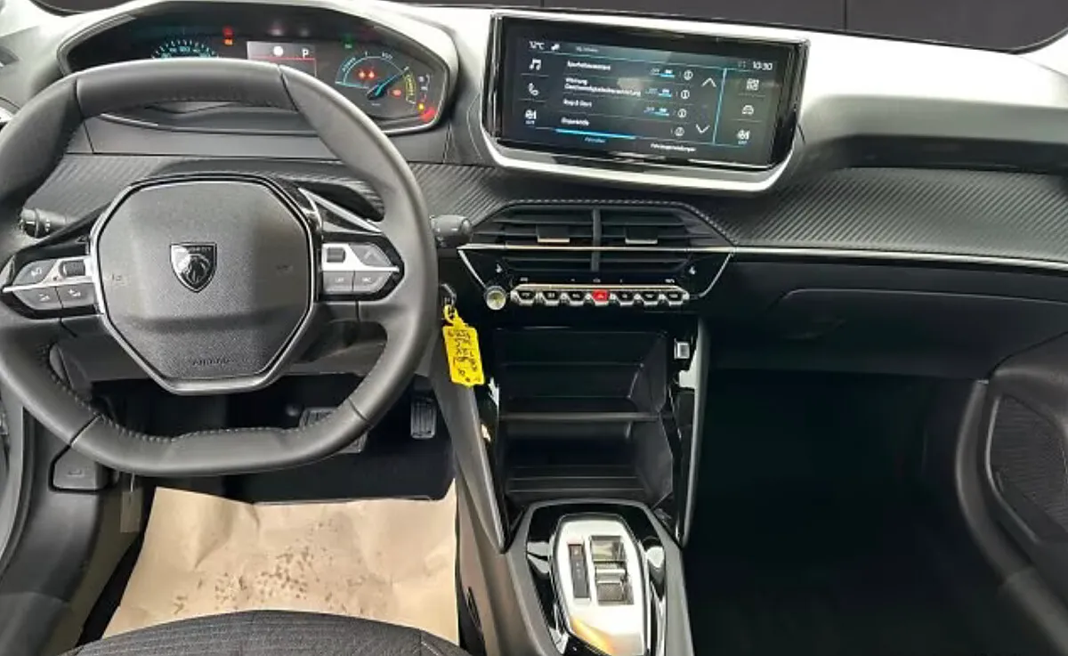 Peugeot 208 1.2 Hybrid 110 e-DCS6 Automatik! – Bild 5