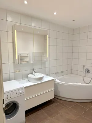 4-Zimmer-Wohnung mieten in Schwaz – 97 m², € 2.000 – Bild 5 von 7
