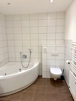 4-Zimmer-Wohnung mieten in Schwaz – 97 m², € 2.000 – Bild 4 von 7