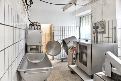 Gewerbeimmobilie kaufen in Gmunden – 585 m², € 699.000 – Bild 10 von 17