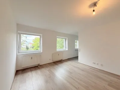 Top geschnittene 1-Zimmer-Wohnung mit tollem Bad in Hetzendorf! – Bild 2