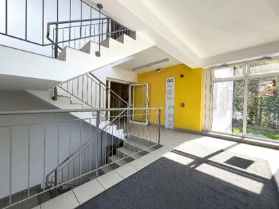 2-Zimmer-Gewerbeimmobilie kaufen in Kitzbühel – 116 m², € 5.900 – Bild 1 von 19