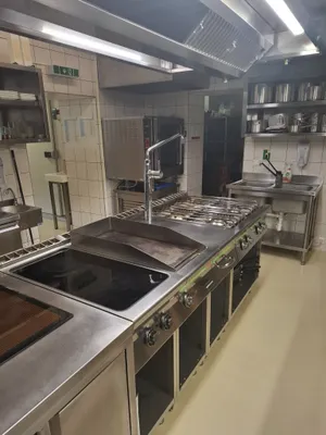 Gewerbeimmobilie kaufen in Baden – 1 900 m², € 495.000 – Bild 7 von 8