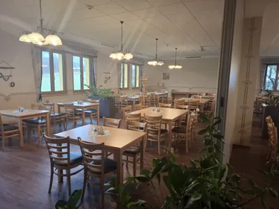 Gewerbeimmobilie kaufen in Baden – 1 900 m², € 495.000 – Bild 3 von 8