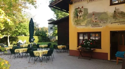 Gewerbeimmobilie kaufen in Baden – 1 900 m², € 495.000 – Bild 1 von 8