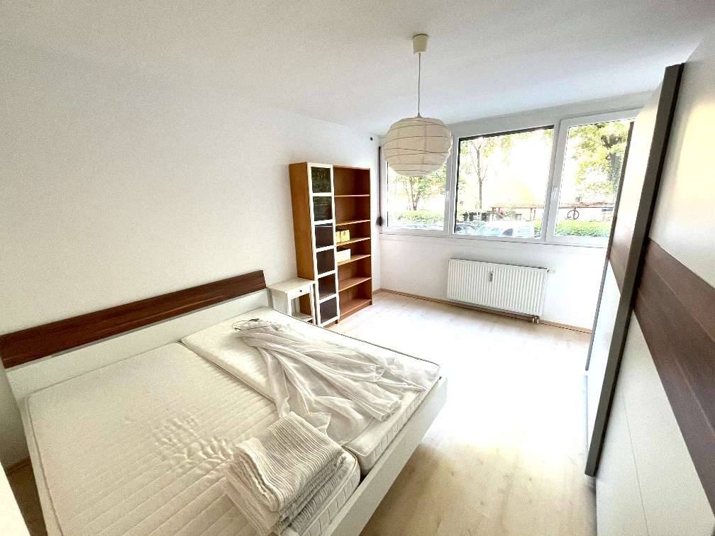 Nahe Rosenhain: 3-Zimmer-Wohnung mit Parkplatz, Balkon und Fernwärmeheizung in Toplage! – pohled 2