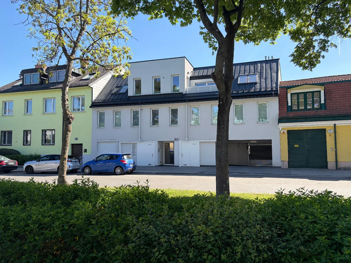 Modernes 1 1/2 Zimmer Büro mit Garten am Kagraner Platz - Erstbezug, Tiefgarage, U-Bahn-Nähe - Ansicht 2