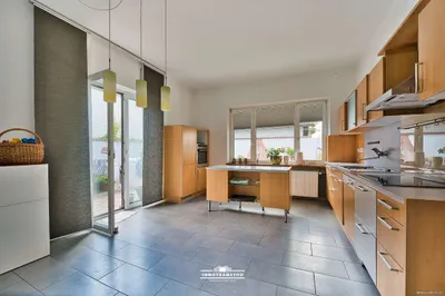 Haus kaufen in Vöcklabruck – 352 m², € 989.000 – Bild 12 von 37