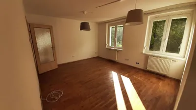 PRIVATVERMIETUNG Traumhafte Maisonettewohnung direkt am Liesingbach 5 Minuten zum Bahnhof Liesing – Bild 2