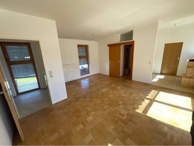 Ruhige Wohnung mit Balkon - Ansicht 2