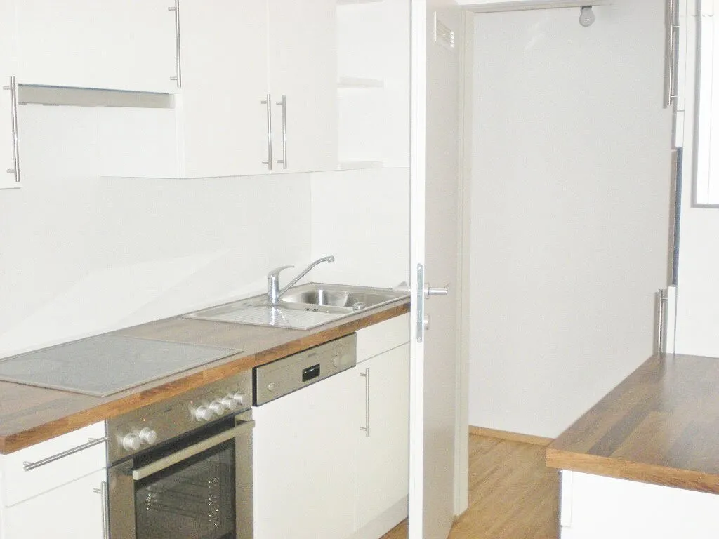Attraktive Mietwohnung mit Balkon in begehrter Wohnlage - Ansicht 2