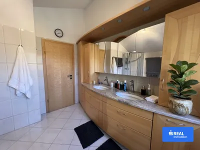 5-Zimmer-Haus kaufen in Feldkirchen – 144 m², € 640.000 – Bild 11 von 15