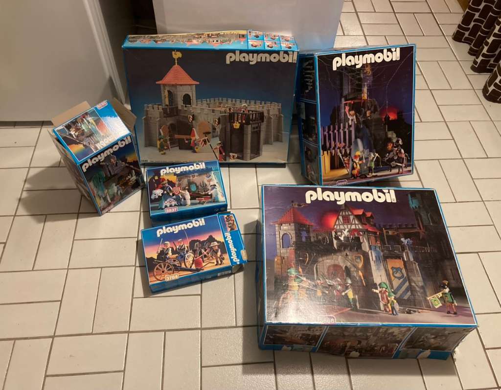 Sold Playmobil Sammlung (Ritter und Polizei).