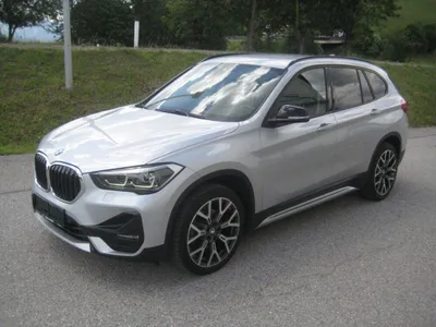 BMW X1 xDrive18d Sport Line, Navi, LED, Kammera,