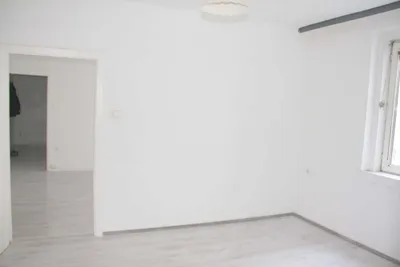 2-Zimmer-Wohnung mieten in Wiener Neustadt – 60 m², € 789 – Bild 3 von 8