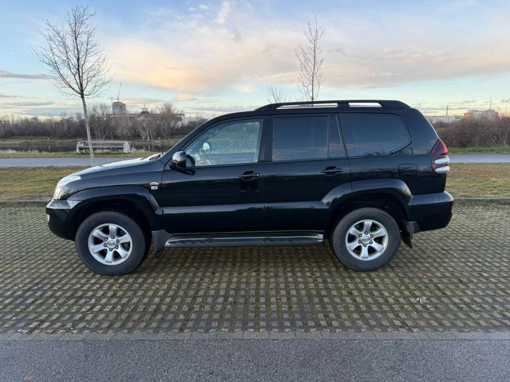 Toyota Land Cruiser 300 3,0 D-4D 175 VX  STANDHEIZUNG SUV / Geländewagen