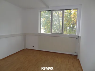3-Zimmer-Gewerbeimmobilie mieten in Innsbruck – 395 m², € 5.547 – Bild 4 von 4