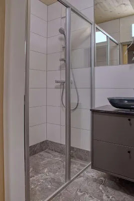 4-Zimmer-Immobilie kaufen in Innsbruck – 137 m², € 1.400.000 – Bild 21 von 27